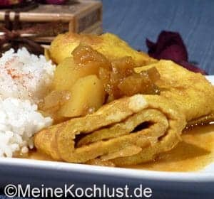 Indisches Omelett in Currysauce